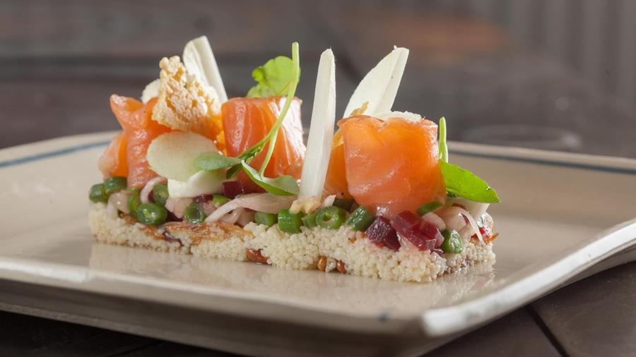 O-Point (Loppem) koos resoluut voor label bistro