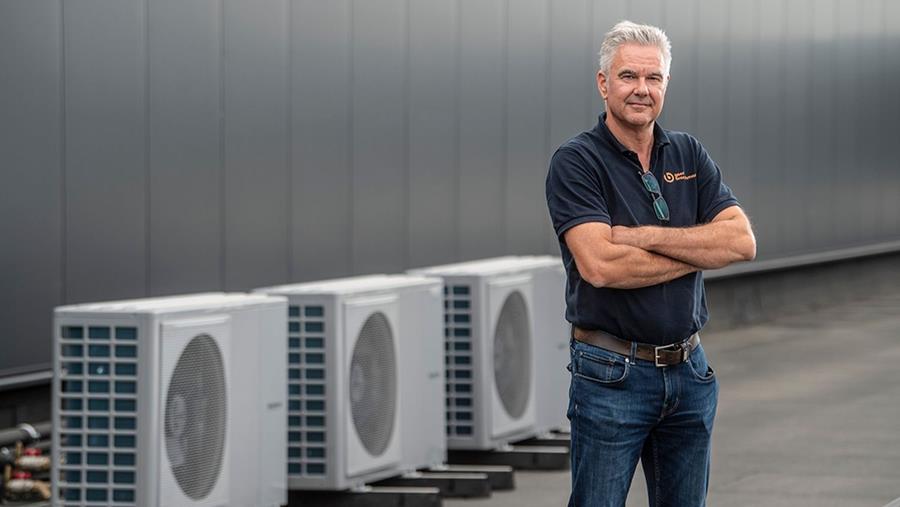 Hoe drie kleine monoblocwarmtepompen samen groot vermogen leveren